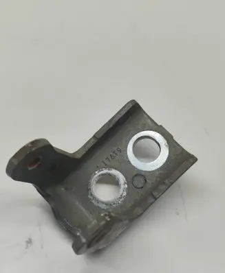 Peugeot 308 Front door lower hinge 