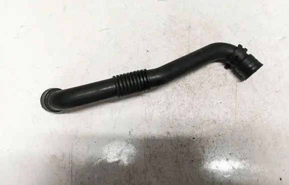 Volkswagen PASSAT B5.5 Breather hose/pipe topran114206 7700b41