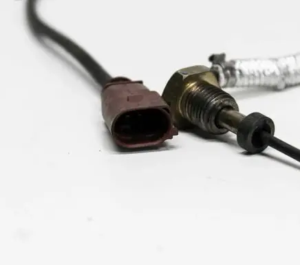 Volkswagen Jetta V Oil temperature sensor 04L906088DK