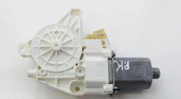 Mercedes-Benz ML W164 Front door window regulator motor 0130822273 A2518200742