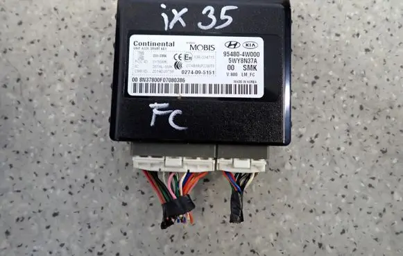 Hyundai ix35 Trunk lid opening control unit 954804W000