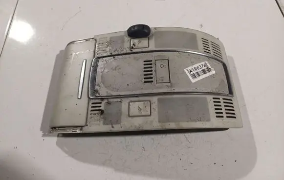 Audi A6 S6 C6 4F Front seat light 16781020 1678.1.020
