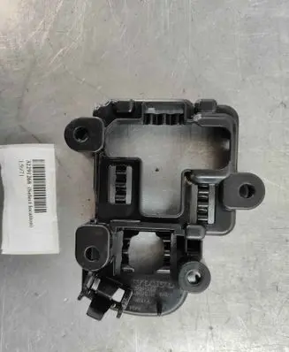 Volvo XC60 Distronic sensor bracket 32291268