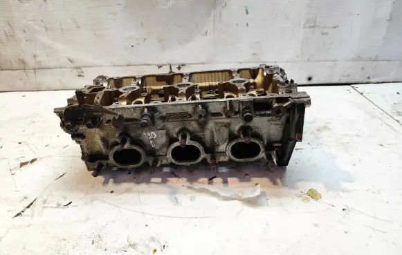 KIA Sorento Engine head 