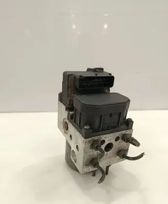 Toyota Yaris ABS Pump 445100D011