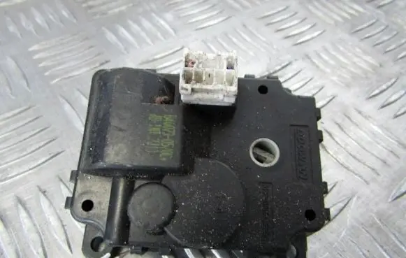 KIA Rio Air flap motor/actuator b400730570c b40073-0570c