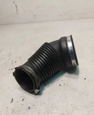 Air intake hose/pipe