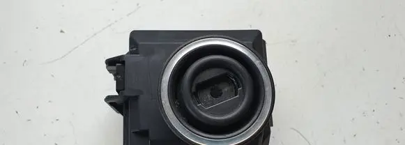 Mercedes-Benz E A207 Ignition lock