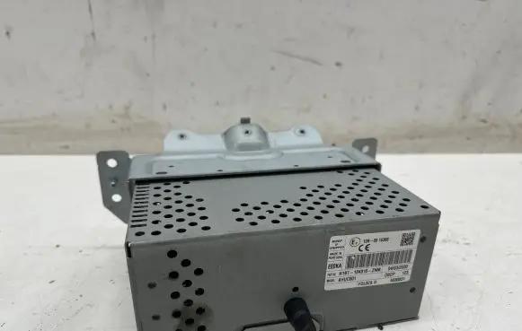 Ford Puma Radio/CD/DVD/GPS head unit H1BT18K810ZNM