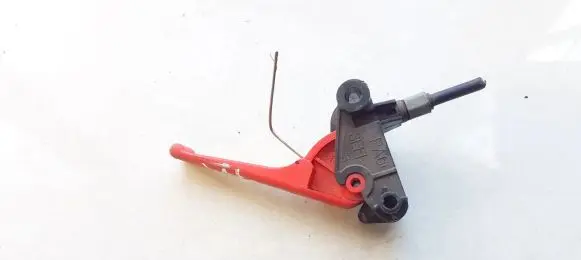 Engine bonnet (hood) release handle