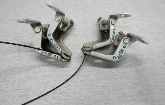 Hyundai ix35 Front door hinge set 