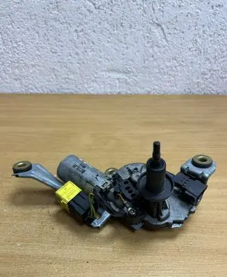 Mercedes-Benz C W202 Wiper motor A2028201908 D9731