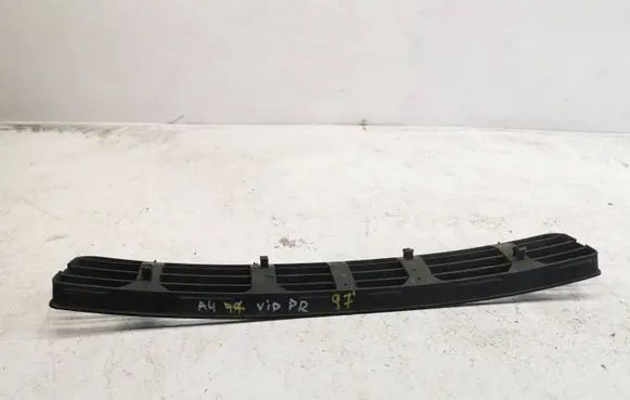Audi A4 S4 B5 8D Front bumper lower grill 8d0807583