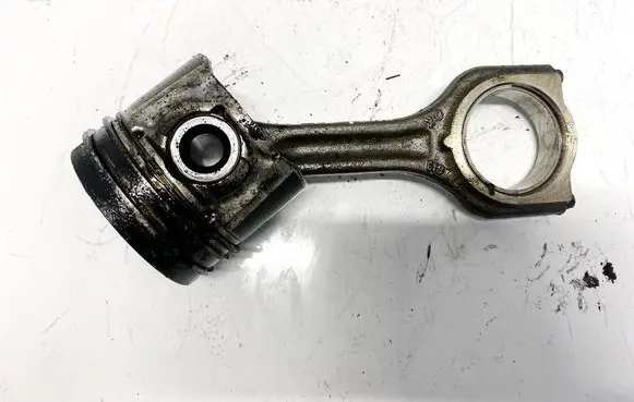 Peugeot 308 Piston with connecting rod 619K