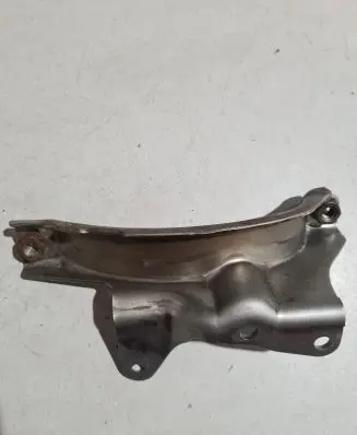 Maserati Ghibli Engine mounting bracket 50555410