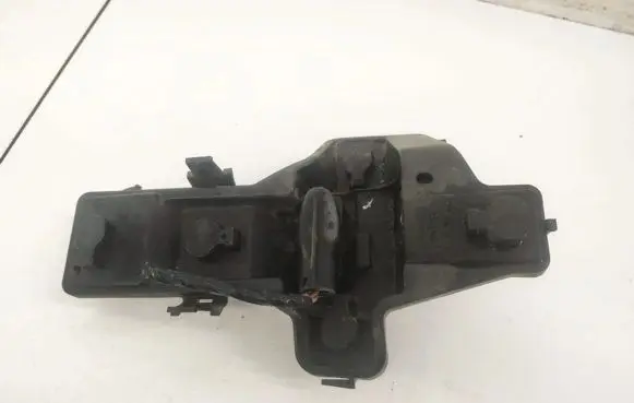Volkswagen Touran I Tail light bulb cover holder 1T0945257D