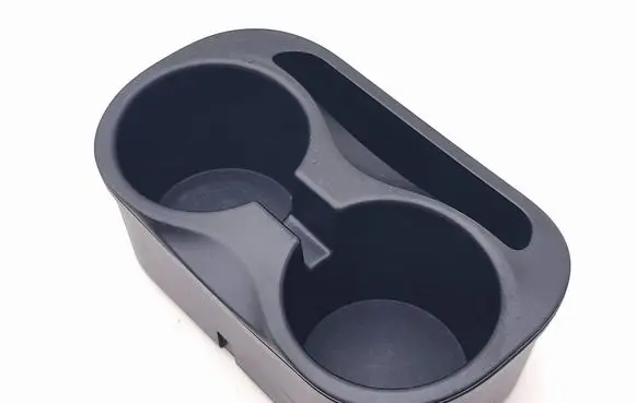 Toyota GT 86 Cup holder front 