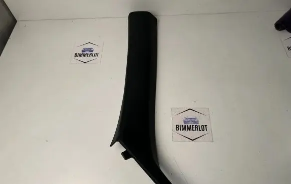 BMW M4 F82 F83 (A) pillar trim 7328739