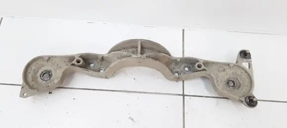 BMW 3 E46 Rear differential/diff mount bracket 
