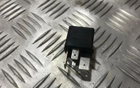 Seat Altea Other relay 1k0951253a v23134-j52-x430