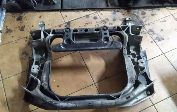 Mercedes-Benz S W220 Front subframe