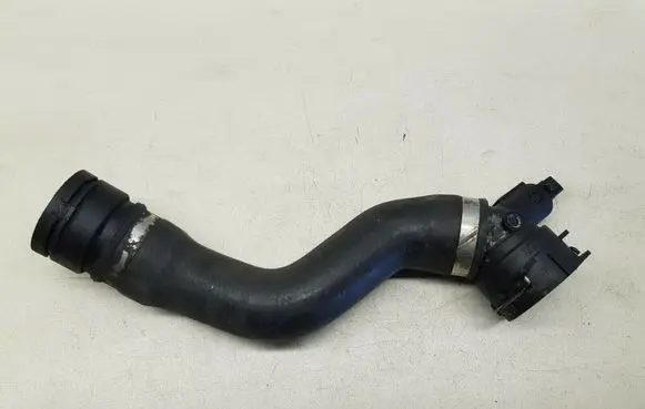 BMW 1 E81 E87 Engine coolant pipe/hose 7525642