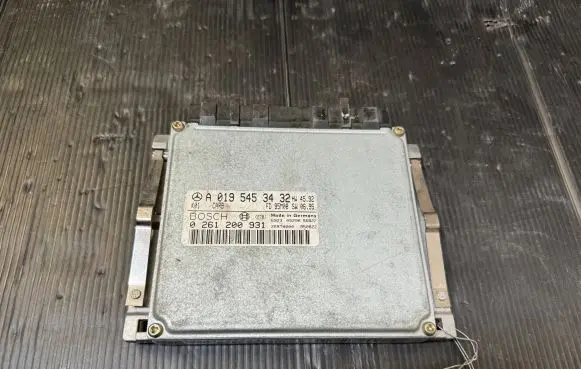 Mercedes-Benz SL R129 Engine control unit/module A0195453432 0261200931 28T10000