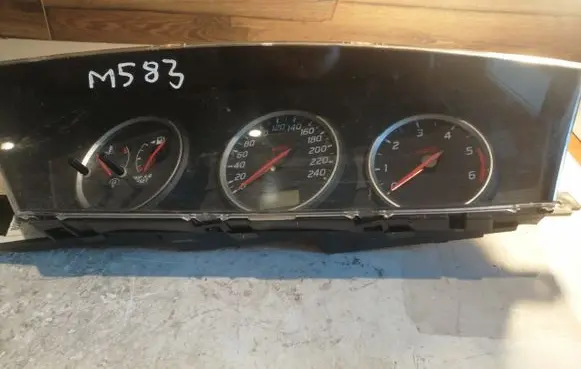 Nissan Primera Speedometer (instrument cluster)