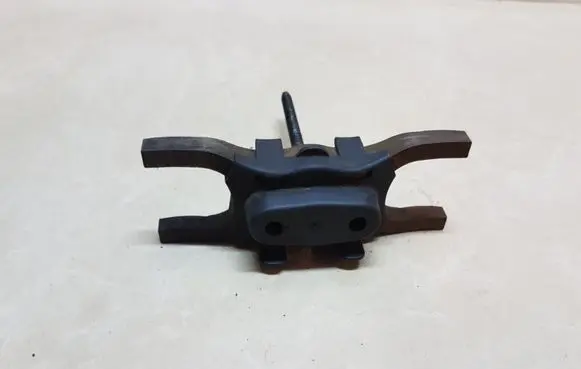 Ford Transit Fuel Injector clamp holder 60109L513AA