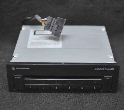 Volkswagen PASSAT B6 CD/DVD changer 3C0035110A