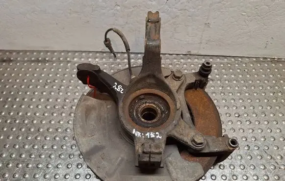 Suzuki SX4 Front wheel hub spindle knuckle S25056152 79J5