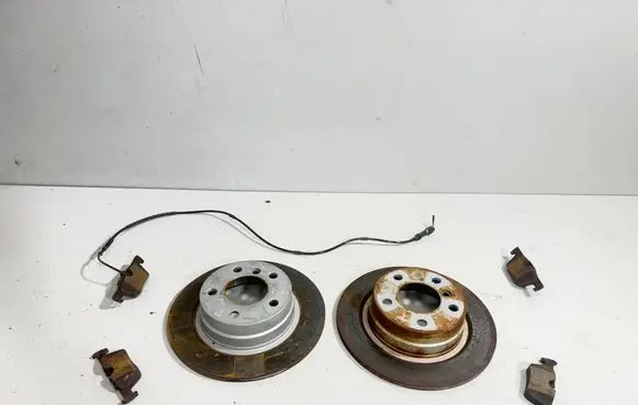 BMW 2 F22 F23 Rear brake disc 6792225 8855013