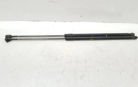 Renault Megane III Shock absorber/damper mounting bracket 904510002R