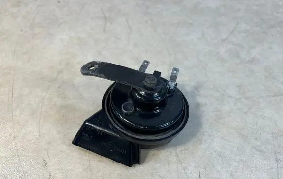Mercedes-Benz G W461 W463 1st Gen Horn signal A 004 542 74 20