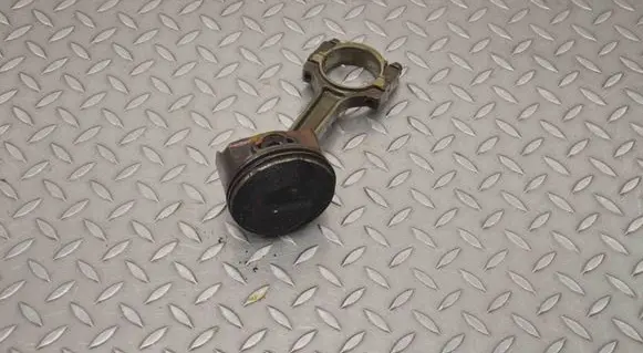 GMC Sierra 1000 Piston 