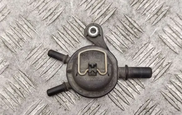 Porsche Panamera (970) Coolant heater control valve 7P5121671