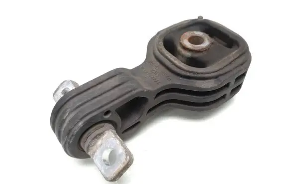 Honda CR-V Engine mount bracket