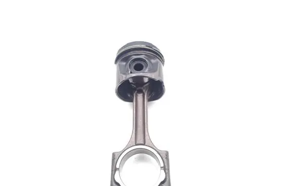 Volvo XC90 Piston with connecting rod D5244T4