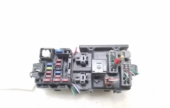 Mitsubishi Pajero Sport I Fuse module