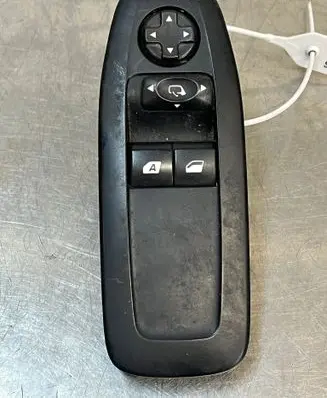 Peugeot 208 I Other switches/knobs/shifts 