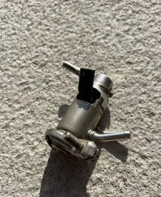 Mercedes-Benz V Class W447 AdBlue injector A0004904100 1933201978402