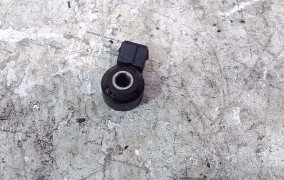 Mercedes-Benz CLA C117 X117 W117 Detonation knock sensor A2709050900