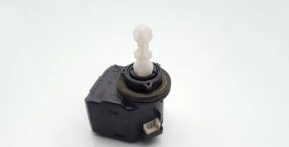 Opel Signum Headlight level adjustment motor 008830
