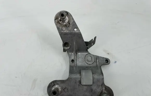 Mercedes-Benz E W211 ABS pump bracket A2114310840