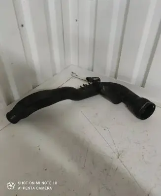 Audi A4 S4 B7 8E 8H Intercooler hose/pipe 8e0145762g