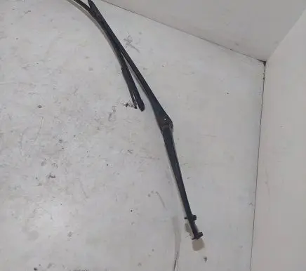 BMW 5 E60 E61 Front wiper blade arm 179910