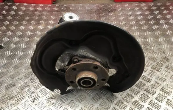 Audi A8 S8 D4 4H Rear wheel hub 4H0505432D