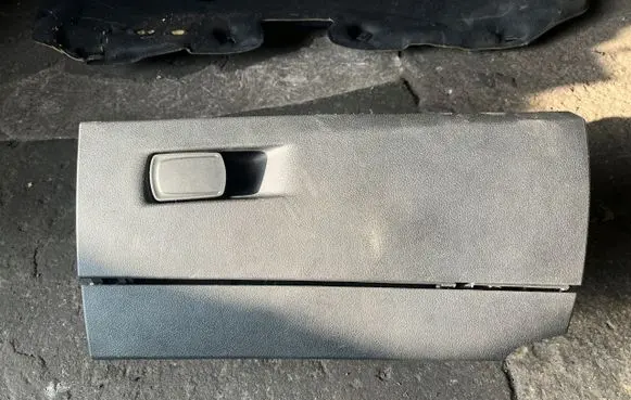 BMW 2 F45 Glove box set 9318641