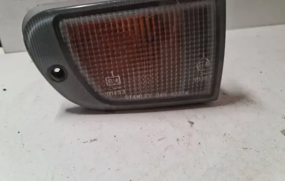 Mitsubishi Space Wagon Front indicator light 01463 0454332