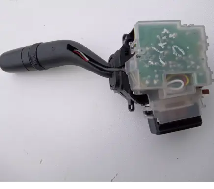 Mazda CX-7 Wiper turn signal indicator stalk/switch 17B122
